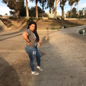 Meet your Posher, Kaya